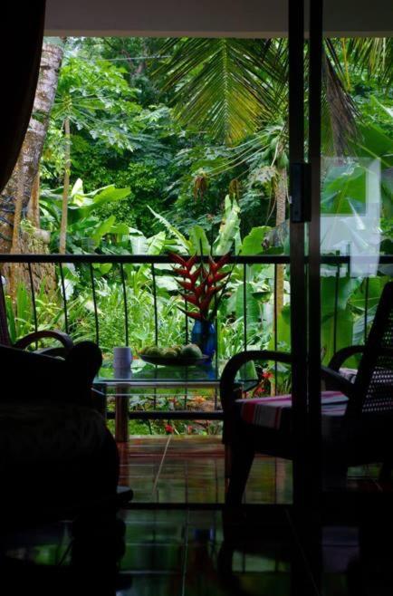 Papayas Self Catering Room 维多利亚 外观 照片