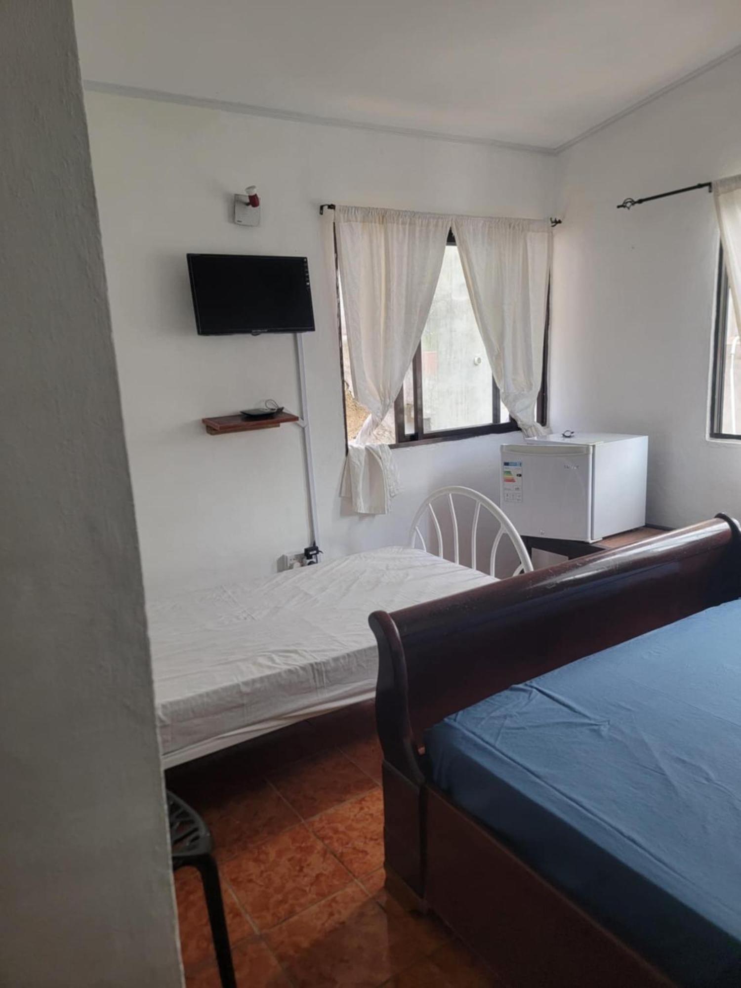 Papayas Self Catering Room 维多利亚 外观 照片